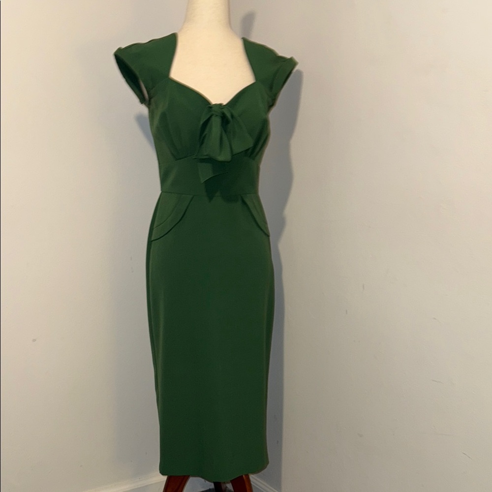 Stop Staring Classic Green Midi Dress